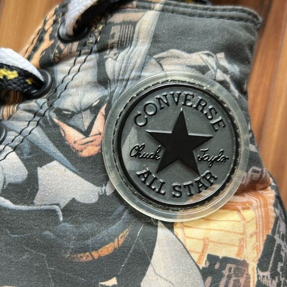 Converse DC Comics Batman Unisex High-Top Chuck Taylors - Picture 2 of 8